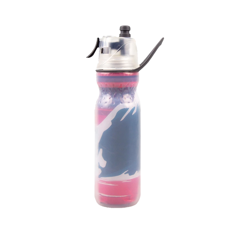 Cycling water bottle with spray lid